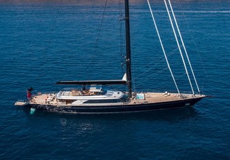 Perseus^3 Yacht Charter in Komodo