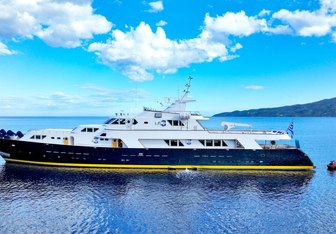 Something Cool Yacht Charter in Cuba